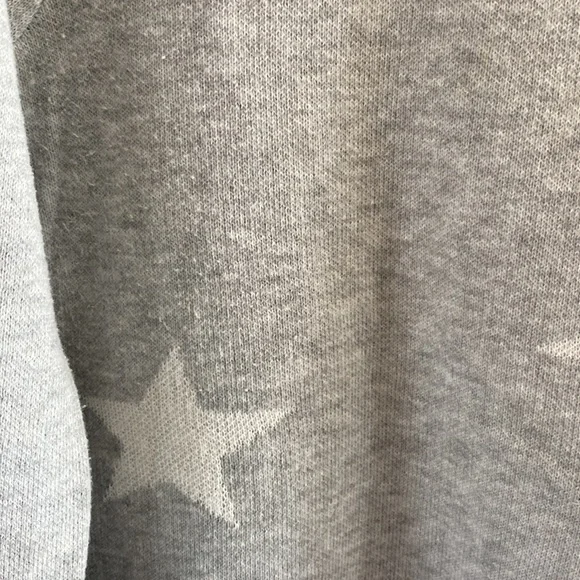 Ladies pull over “light “ sweater size S (but fits more like a M) gray/white - Picture 6 of 14